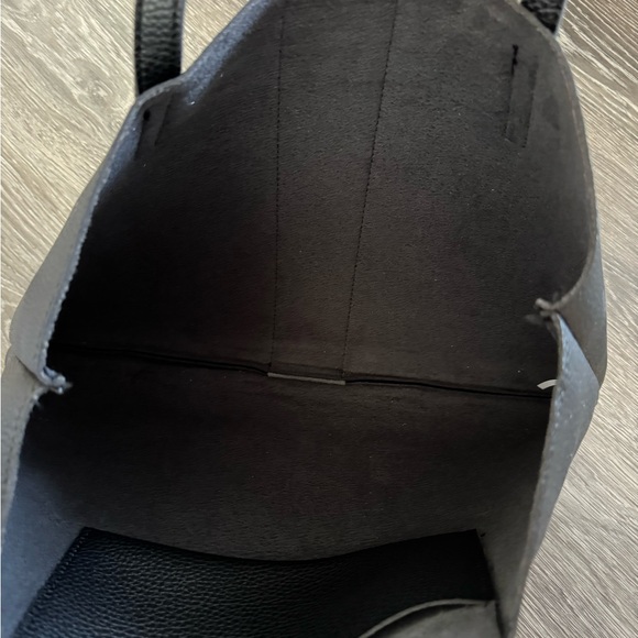 Vince Camuto Bag - Picture 3 of 4